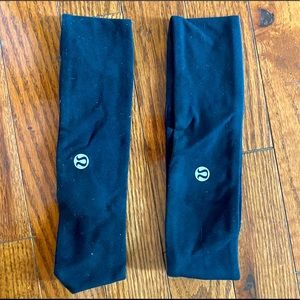 2 lululemon head bands